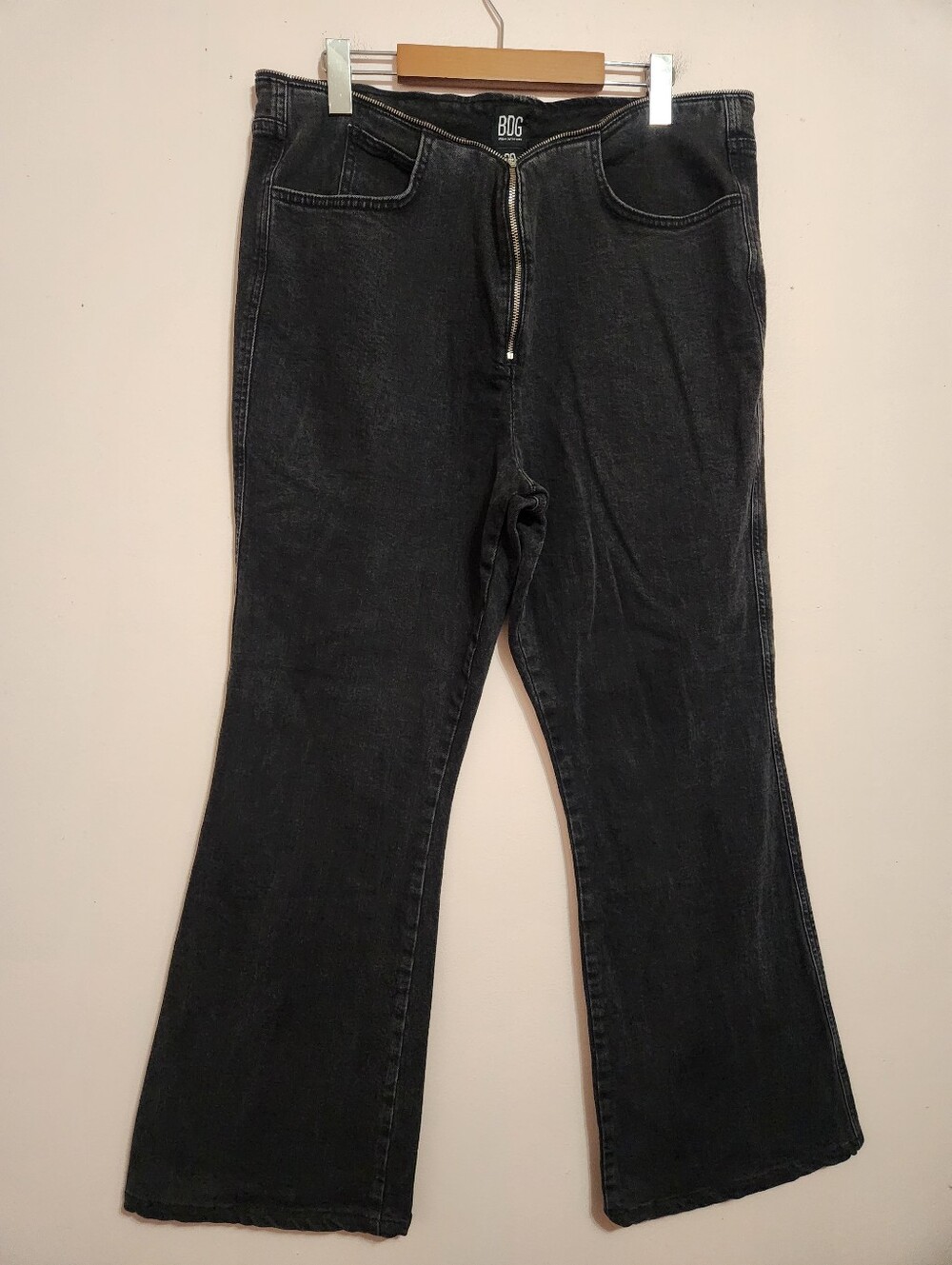 BDG Faded Black High Rise Flare Jeans Exposed Zipper Trim Waistband Size 33 Y2K